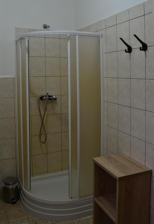 Hotel Decin Na Skrivance Extérieur photo