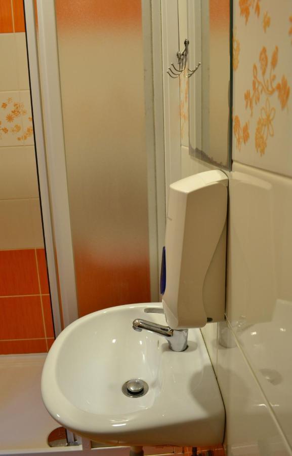 Hotel Decin Na Skrivance Extérieur photo