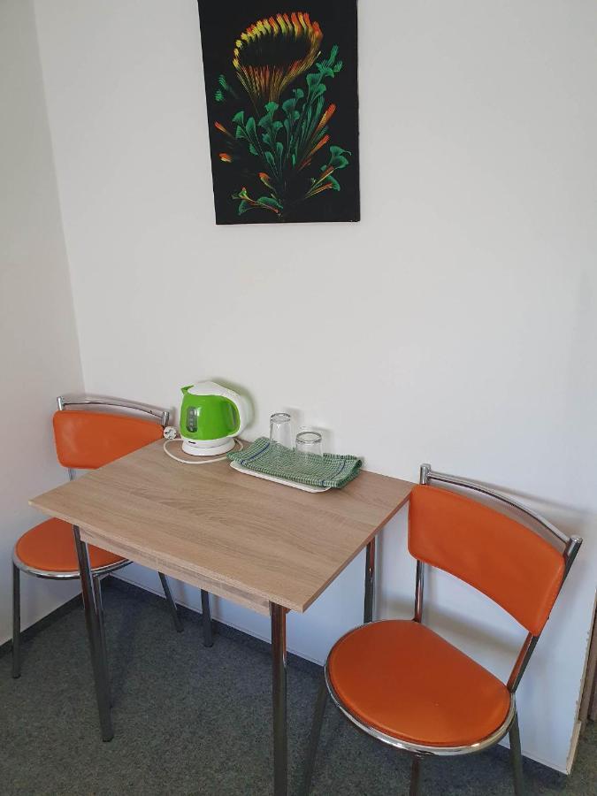 Hotel Decin Na Skrivance Extérieur photo
