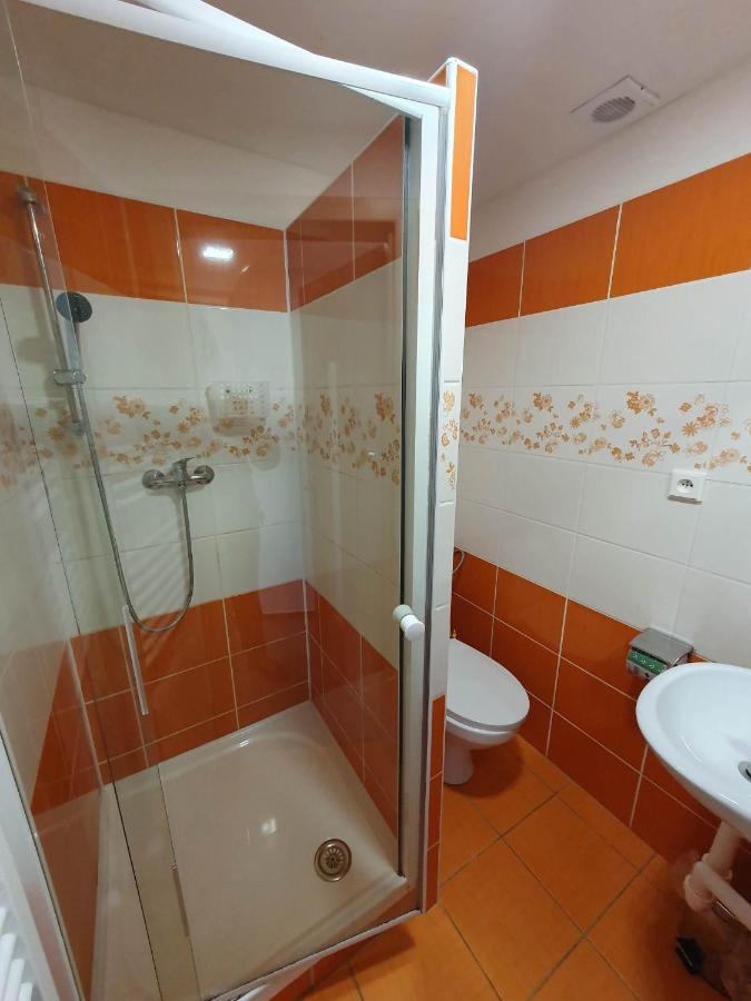 Hotel Decin Na Skrivance Extérieur photo